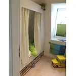 With 4 Bedrooms Böhl